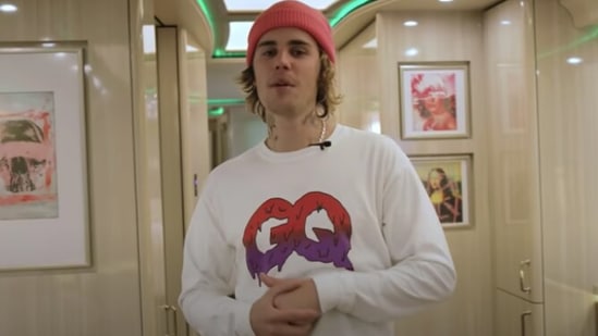 Justin Bieber gives fans a tour of his tour bus.