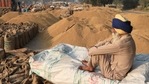 Farmer seen at the grain market in Multaniya village, Bathinda, Punjab(Sanjeev Kumar/Hindustan Times) Farmer seen at the grain market in Multaniya village, Bathinda, Punjab(Sanjeev Kumar/Hindustan Times)