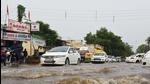 Gurugram traffic police issued regular updates over social media regarding areas that are severely waterlogged. (Vipin Kumar/HT PHOTO) Gurugram traffic police issued regular updates over social media regarding areas that are severely waterlogged. (Vipin Kumar/HT PHOTO)