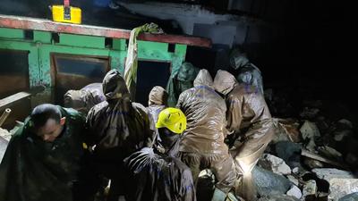 SDRF personnel during search and rescue operation in Uttarkashi district on Monday, July 19. (HT Photo) SDRF personnel during search and rescue operation in Uttarkashi district on Monday, July 19. (HT Photo)