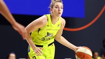 Katie Lou Samuelson tests positive for Covid-19 (Twitter)