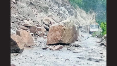 A landslide blocked the Chandigarh-Manali road at Pandoh near Mandi on Monday. Many people were stranded as the alternative route between Mandi and Kullu via Kataula was also blocked. (ANI) A landslide blocked the Chandigarh-Manali road at Pandoh near Mandi on Monday. Many people were stranded as the alternative route between Mandi and Kullu via Kataula was also blocked. (ANI)