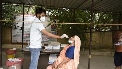 The health department is conducting around 3,000 tests per day (HT Archive) The health department is conducting around 3,000 tests per day (HT Archive)