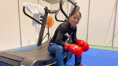 Indian boxer Mary Kom is all smiles as she trains ahead of the start of the Tokyo Olympics.. (SAI)