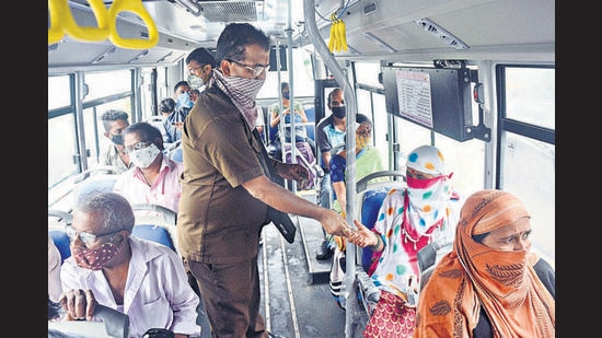 Passengers aboard a Punyadarsham bus in Pune, on July 19, 2021. (SHANKAR NARAYAN/HT) Passengers aboard a Punyadarsham bus in Pune, on July 19, 2021. (SHANKAR NARAYAN/HT)