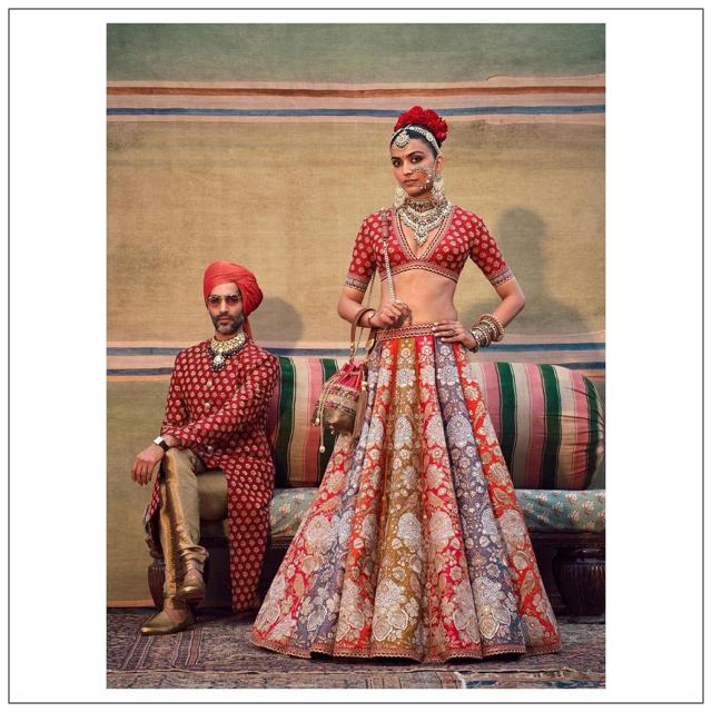 Accessorise the back of your hair with some flowers, hair, jewellery or embroidery pieces for classic look (Photo: Instagram/Sabyasachi) Accessorise the back of your hair with some flowers, hair, jewellery or embroidery pieces for classic look (Photo: Instagram/Sabyasachi)