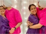 Eid Mubarak: Neha Kakkar in purple cotton kurta looks chic with Rohanpreet Singh(Instagram/@nehakakkar) Eid Mubarak: Neha Kakkar in purple cotton kurta looks chic with Rohanpreet Singh(Instagram/@nehakakkar)