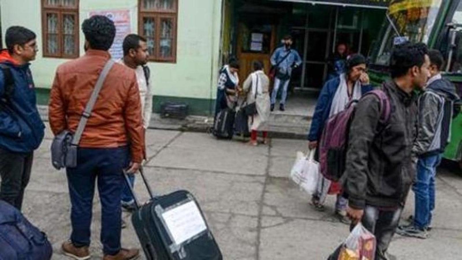 Covid report, full vaccination mandatory for people entering Bengal from Sikkim