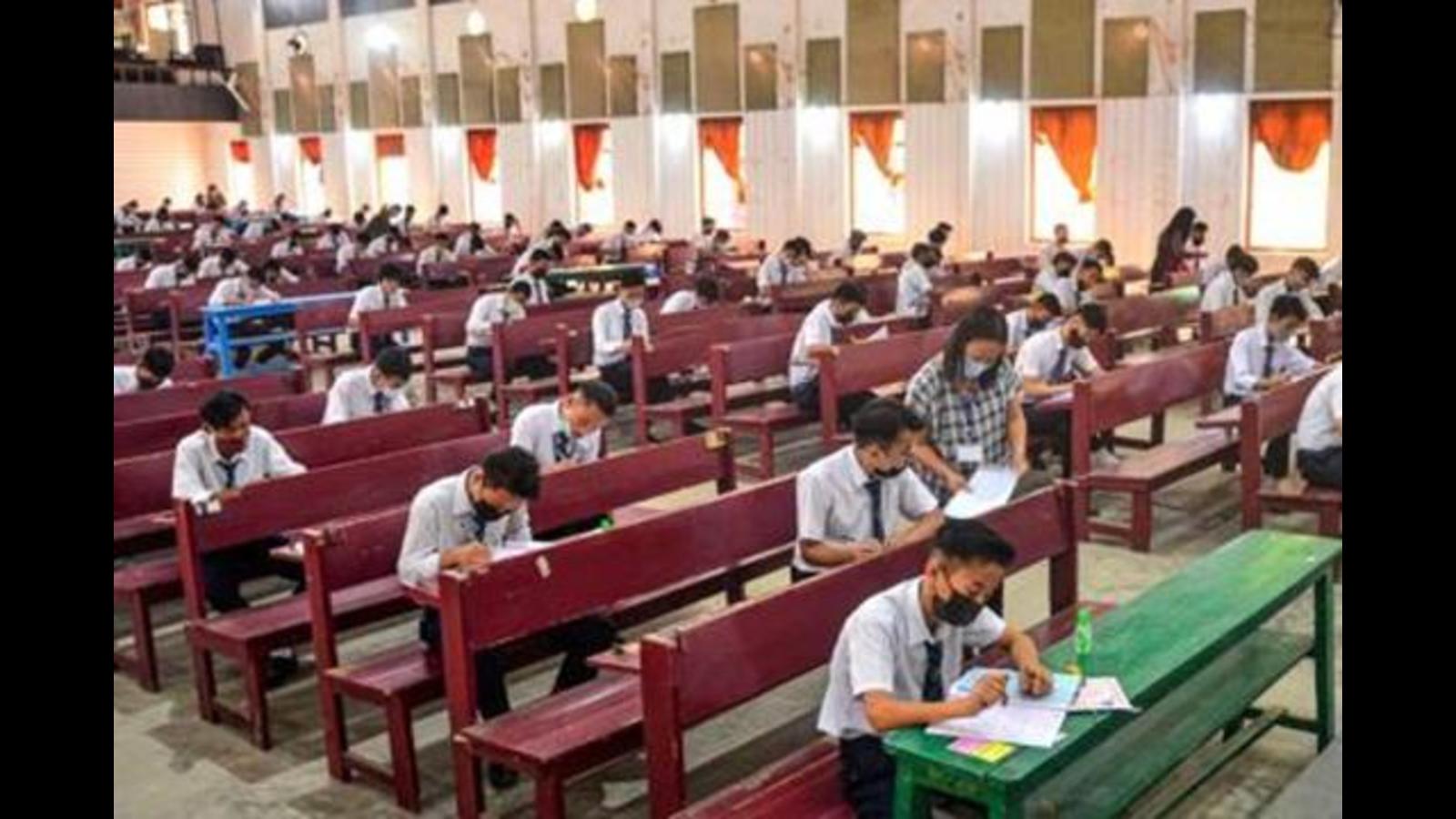 Open Schools With A Focus On Early Grades Hindustan Times