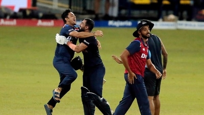 Noted former India cricketers took to Twitter to congratulate the youngster for beating Sri Lanka in 2nd ODI (REUTERS)