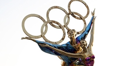 A sculpture depicts Olympic figure skaters for the 2022 Beijing Winter Olympics. (Getty Images)