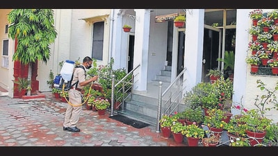As per protocol, only vaccinated staff are to be allowed in schools. Most schools have got their staff vaccinated over the last two months. (Representative Image/HT File) As per protocol, only vaccinated staff are to be allowed in schools. Most schools have got their staff vaccinated over the last two months. (Representative Image/HT File)