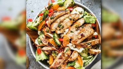 Crunchy Asian chicken salad: If you are tired of eating the same boring salad every day then this dish will surely brighten your mood and keep you healthy. (Instagram/@tastesbetterfromscratch) Crunchy Asian chicken salad: If you are tired of eating the same boring salad every day then this dish will surely brighten your mood and keep you healthy. (Instagram/@tastesbetterfromscratch)