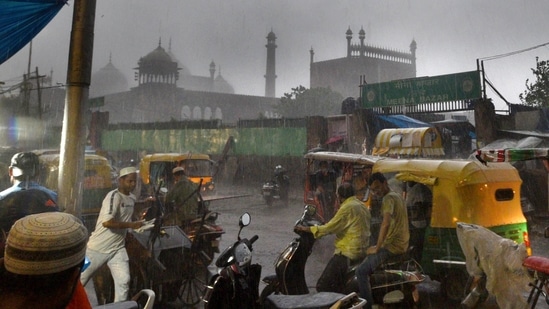 "People are cooperating with us and maintaining Covid-19 appropriate behaviour. Otherwise, it's a very crowded area (Jama Masjid)," deputy commissioner of police for central district Jasmeet Singh told ANI.(Arvind Yadav/HT PHOTO)