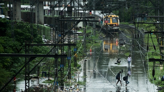 IMD said extremely heavy rain is very likely over Konkan, Goa and ghat areas of central Maharashtra on July 21 and 22. (Pratik Chorge/HT Photo) IMD said extremely heavy rain is very likely over Konkan, Goa and ghat areas of central Maharashtra on July 21 and 22. (Pratik Chorge/HT Photo)