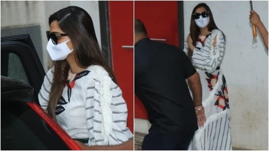 Bollywood's OG fashionista Sonam Kapoor was clicked by the paparazzi outside a clinic in Mumbai today. For the occasion, Sonam nailed monsoon dressing in a breezy white ensemble and looked absolutely chic.(Varinder Chawla)