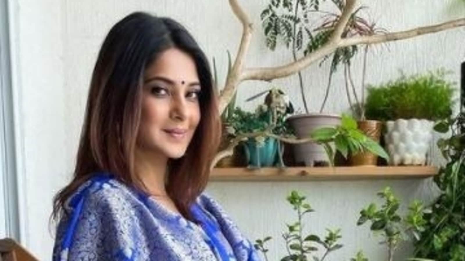 Jennifer Winget confirms testing positive for Covid-19: 'Down but ...