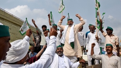 BKU spokesperson and farmer leader Rakesh Tikait addresses a gathering on the eve of 'Kisan Parliament' at Ghazipur (Delhi-UP border), near New Delhi, India, on Wednesday, July 21, 2021. (Ajay Aggarwal / HT PHOTO) BKU spokesperson and farmer leader Rakesh Tikait addresses a gathering on the eve of 'Kisan Parliament' at Ghazipur (Delhi-UP border), near New Delhi, India, on Wednesday, July 21, 2021. (Ajay Aggarwal / HT PHOTO)