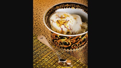 The image shows 'world's most expensive' ice cream called Black Diamond. (Instagram/@scoopicafe)