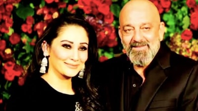 Sanjay Dutt poses with wife Maanayata Dutt. Sanjay Dutt poses with wife Maanayata Dutt.