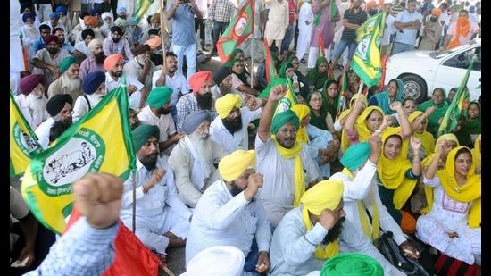 State has to redress the issue to lift blockade by farmers: HC to Punjab