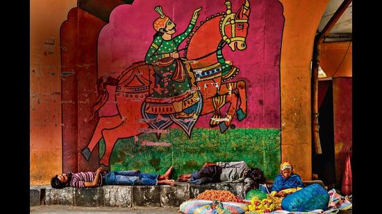 Homeless people in Delhi are facing a tough time in monsoon, due to the challenges posed by Covid-19. (Photo: AFP/Prakash Singh)