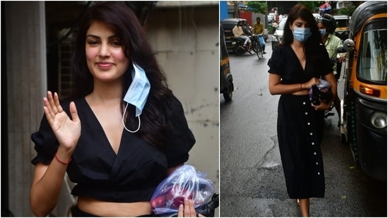 Rhea rounded off her all-black attire with open side-parted tresses, minimal dewy make-up and no accessories. It is a great look to wear to beat the humidity during the monsoon.(Varinder Chawla)