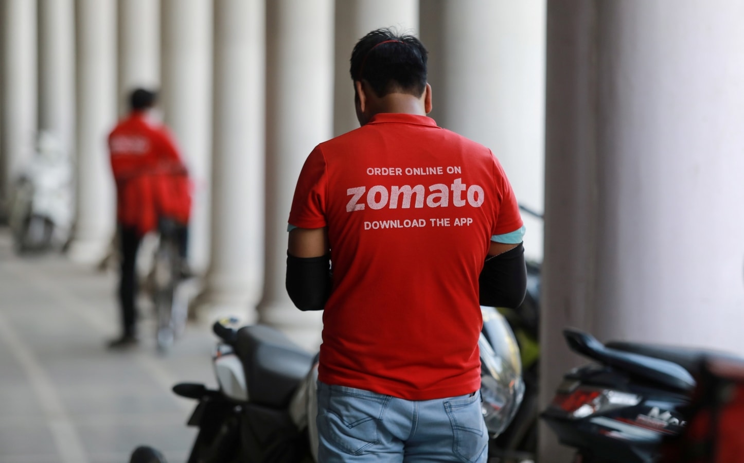 Zomato shares to list today after stellar response to IPO last week -  Hindustan Times