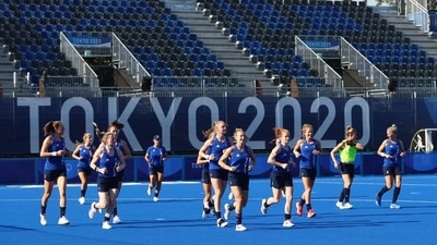 Tokyo 2020 Olympics - Hockey Training - Oi Hockey Stadium, Tokyo, Japan - July 22, 2021 Britain players during training REUTERS/Bernadett Szabo (REUTERS)