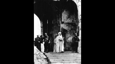 Manohar Singh in Tughlaq staged at Purana Qila, Delhi in 1972. (Courtesy HarperCollins) Manohar Singh in Tughlaq staged at Purana Qila, Delhi in 1972. (Courtesy HarperCollins)