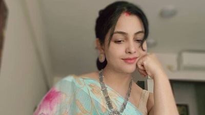 Shubhangi Atre plays Angoori Bhabhi on Bhabi Ji Ghar Par Hain. Shubhangi Atre plays Angoori Bhabhi on Bhabi Ji Ghar Par Hain.