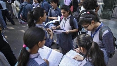 WBCHSE president Mahua Das without taking her name, had said on Thursday a Muslim girl from Murshidabad district scored 499 out of 500 and emerged as the lone topper in the Class 12 results. WBCHSE president Mahua Das without taking her name, had said on Thursday a Muslim girl from Murshidabad district scored 499 out of 500 and emerged as the lone topper in the Class 12 results.