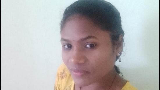After being unable to attend online classes for about a year, Kavita Nisika, a Kondh tribal girl from Hadia village in Rayagada, bought an Android phone last month from the money she and her family saved after working on others’ farmlands (Sourced)