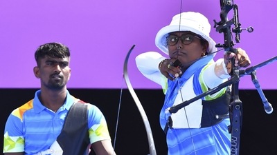 Tokyo 2020: India's archery mixed doubles pair of Deepika Kumar (R) and Pravin Jadhav crash out in quarterfinals. (REUTERS)