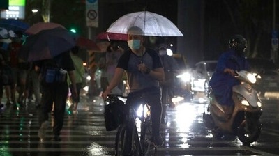 Chinese authorities have issued a level III alert, the third-highest, for the typhoon. (AP Photo/Chiang Ying-ying) (AP) Chinese authorities have issued a level III alert, the third-highest, for the typhoon. (AP Photo/Chiang Ying-ying) (AP)