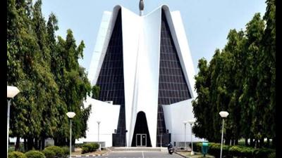 Senior assistant who handled funds provided to the university used to create and submit bogus bills in the name of fake research scholars and assistants to siphon off money. (HT File Photo)