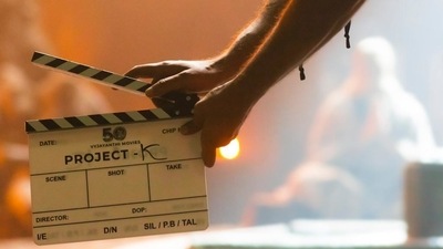 Amitabh Bachchan, Deepika Padukone and Prabhas will be seen together in the movie. Amitabh Bachchan, Deepika Padukone and Prabhas will be seen together in the movie.