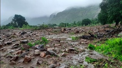 Heavy rainfall across the western coastal region, including Maharashtra, Goa and Karnataka, has so far claimed the lives of 140 people and displaced at least 150,000. Heavy rainfall across the western coastal region, including Maharashtra, Goa and Karnataka, has so far claimed the lives of 140 people and displaced at least 150,000.