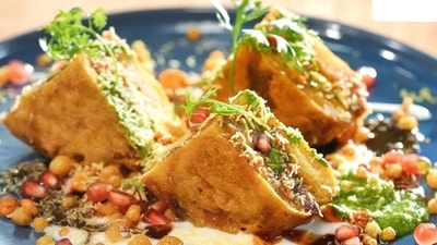 Bread Pakoda Chaat (Chef Ranveer Brar) Bread Pakoda Chaat (Chef Ranveer Brar)