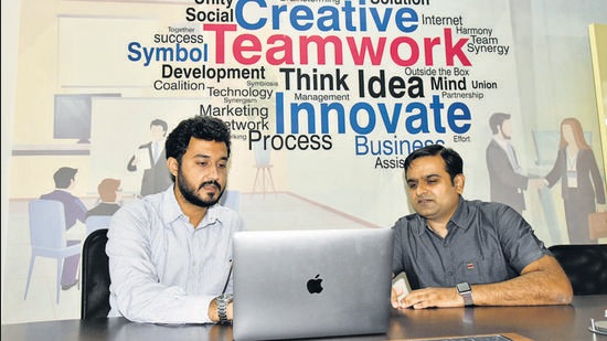 (From left) Dhairya Badiyani and Sarvesh Devi, Co-founders Edge Neural. (HT PHOTO)