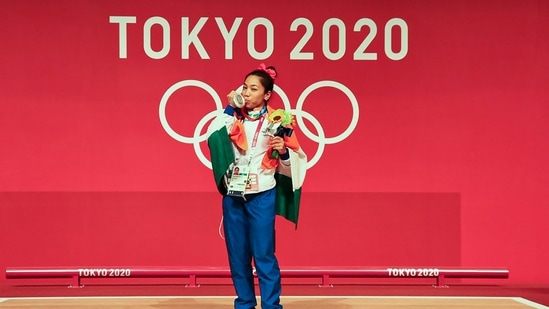 Weightlifter Mirabai Chanu after winning silver medal at the T0kyo Olympics. (PTI)