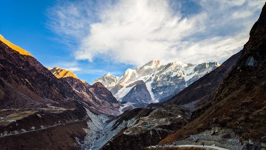 Uttarakhand: Uttarakhand state government recently announced that fully vaccinated air travellers will now be allowed entry without the mandatory negative RT-PCR or Rapid Antigen test report.(Unsplash)