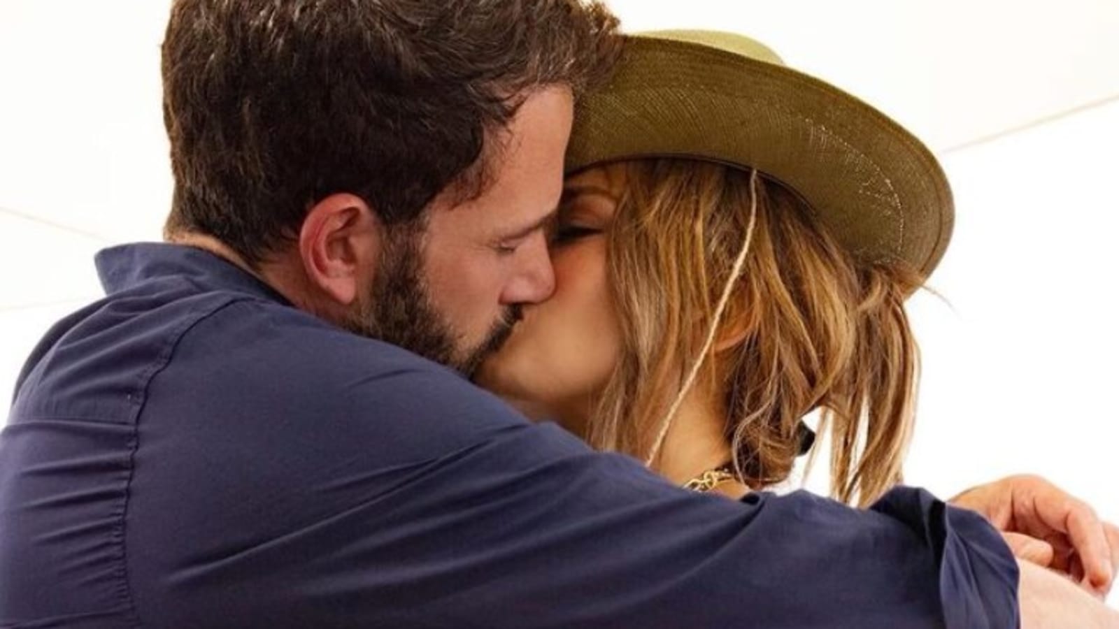 Jennifer Lopez Ben Affleck Make Romance Insta Offical Share Kiss In Her 52nd Birthday Post Hollywood Hindustan Times