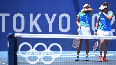 Ankita Raina and Sania Mirza react during their first-round match against Lyudmyla Kichenok and Nadiia Kichenok. (REUTERS)