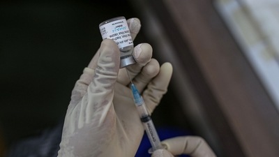 Kerala health minister Veena George shared that with Saturday's achievement as many as 1.6 million people have been inoculated so far this week alone. Kerala health minister Veena George shared that with Saturday's achievement as many as 1.6 million people have been inoculated so far this week alone.
