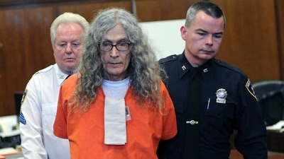 Serial killer Rodney James Alcala appears in court in New York after pleading guilty to murdering two young women here in the 1970s. (File Photo / AP) Serial killer Rodney James Alcala appears in court in New York after pleading guilty to murdering two young women here in the 1970s. (File Photo / AP)