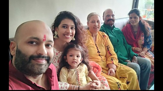 Esha Gill (second from left) a product manager shifted base from Mumbai to Delhi, to live with her family. Esha Gill (second from left) a product manager shifted base from Mumbai to Delhi, to live with her family.