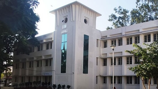 IIM Jammu invites applications for various non-faculty positions(http://www.iimj.ac.in/)