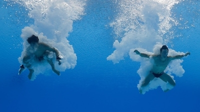 Tokyo 2020 Olympics - Diving - Men's 10m Platform Synchro - Final - Tokyo Aquatics Centre, Tokyo, Japan July 26, 2021. Vincent Riendeau of Canada and Nathan Zsombor-Murray of Canada in action REUTERS/Stefan Wermuth (REUTERS)