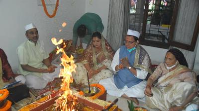 Uttarakhand chief minister Pushkar Singh Dhami moved into the CM house in Dehradun amid chants and drumbeats, with auspicious traditional Garhwali songs being sung in the background. Uttarakhand chief minister Pushkar Singh Dhami moved into the CM house in Dehradun amid chants and drumbeats, with auspicious traditional Garhwali songs being sung in the background.